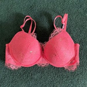 Victoria’s Secret Bombshell Bra